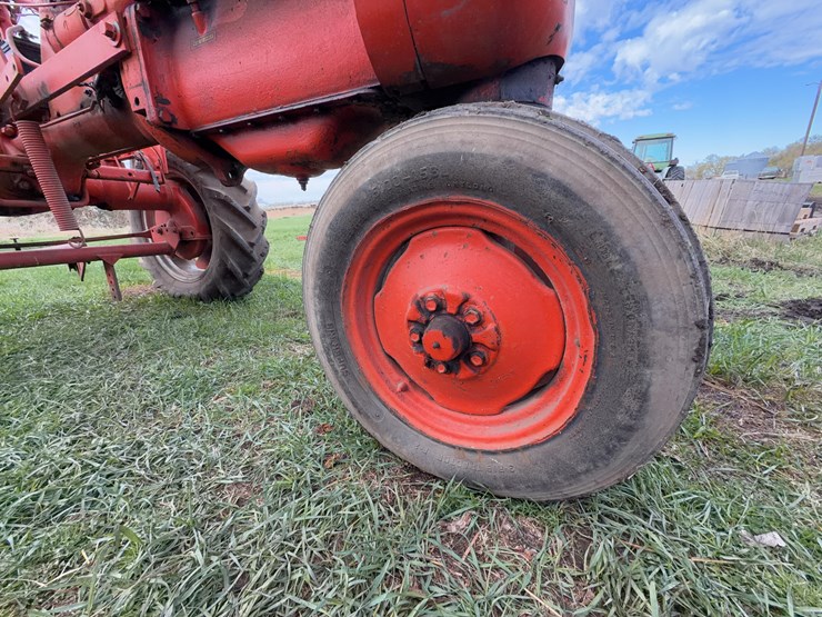 allis-chalmers-c-with-belly-mount-mower-image-19