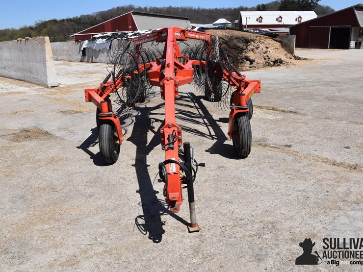 2015-kuhn-sr600-image-2