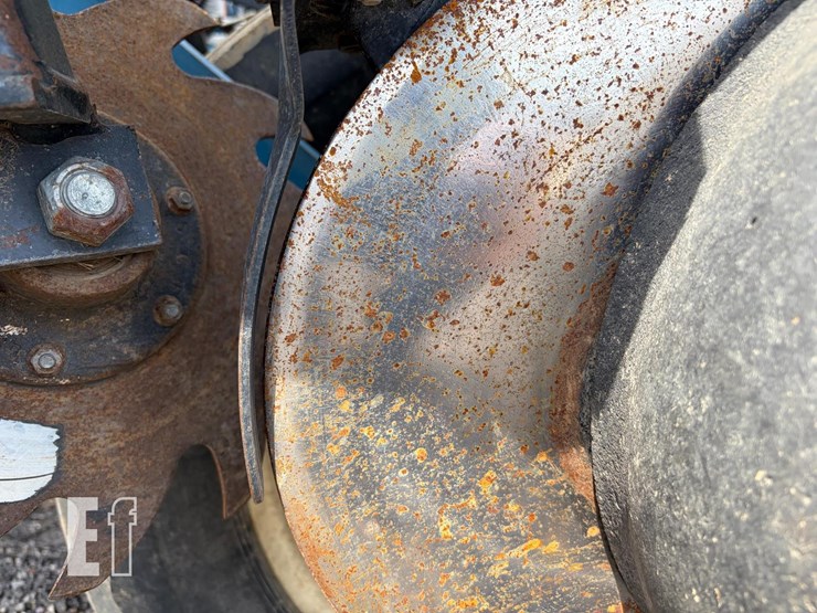 2008-kinze-3000-image-11