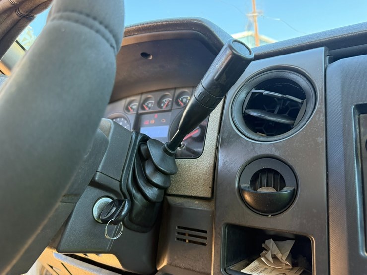 2010-ford-f150-image-32