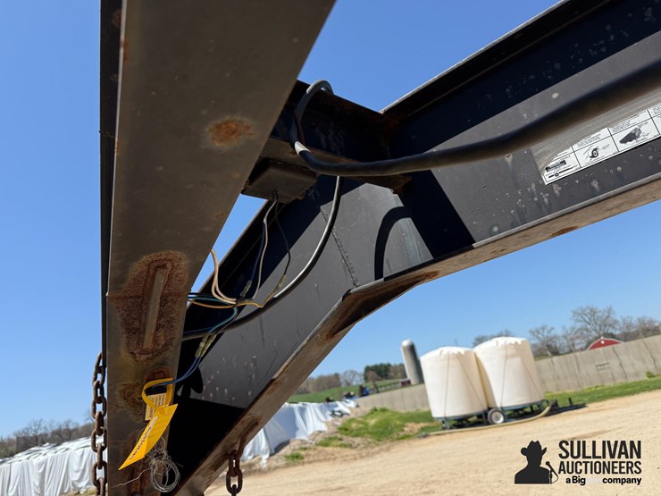 2015-elite-trailers-t/a-gooseneck-flatbed-trailer-image-16