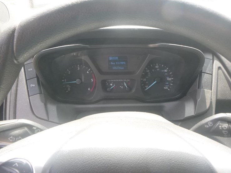 2015-ford-transit-image-12