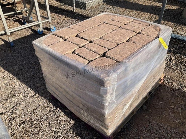 pallet-of-stone-pavers-image-4