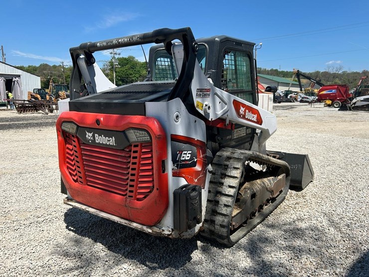 2022-bobcat-t66-image-4