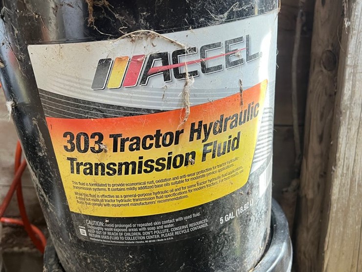 #9629-•-(4)-5-gallon-pails-hydraulic-transmission-fluid-image-4