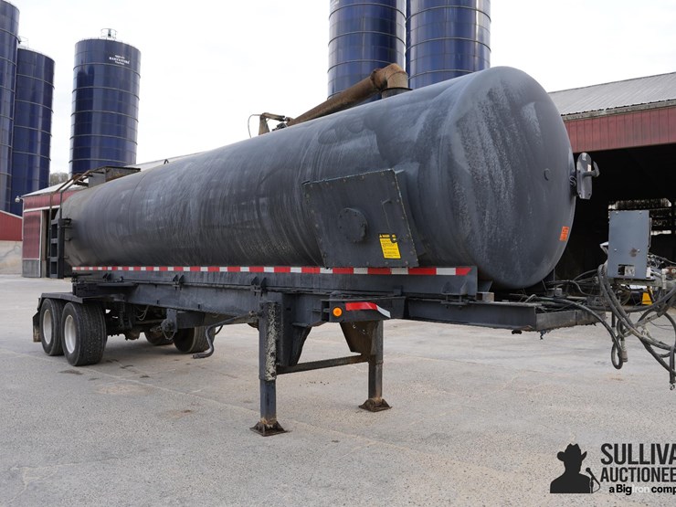 2002-garden-state-32.5'-t/a-liquid-manure-trailer-w/n-tech-5000-tank-image-3