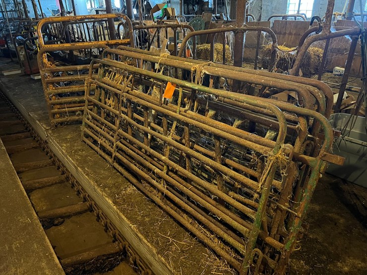 #9602-•-gates-and-feeder-panels-image-1