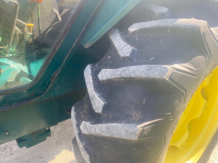 john-deere-2040-image-14