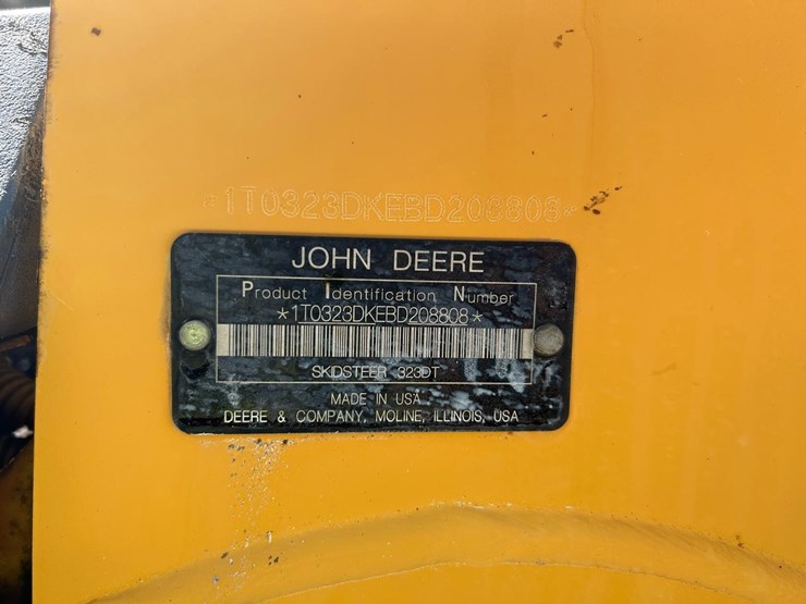 deere-323d-image-27