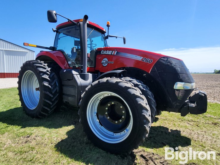 2013-case-ih-260-magnum-mfwd-tractor-image-3