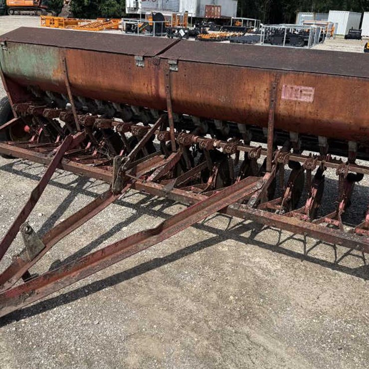 MASSEY-FERGUSON 43