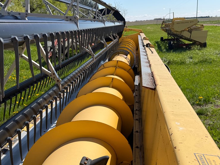 new-holland-973-image-7