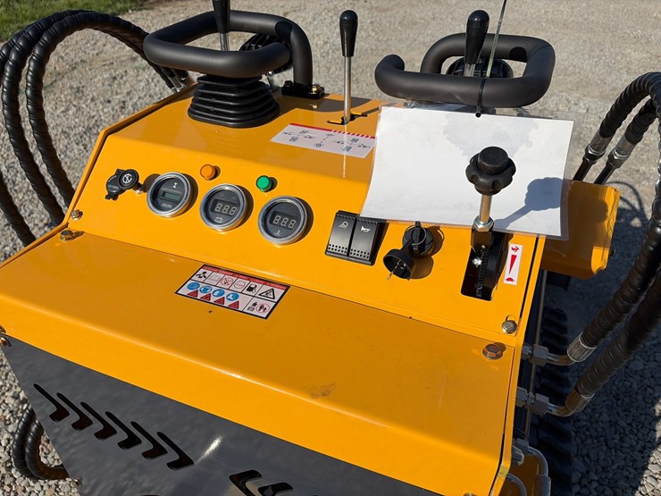 #206-•-unused-2026-zjg-zj-380-mini-skid-steer-loader-image-5