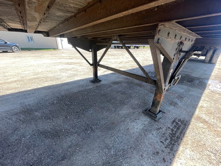 #304-•-2015-stoughton-semi-trailer-(has-wi-title)-(denmark,-wi)-image-9