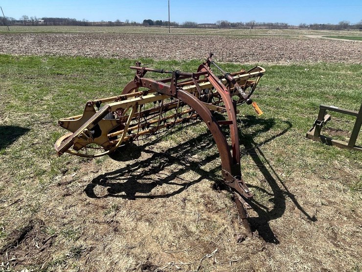 #6089-•-new-holland-hay-rake-(omro,-wi)-image-3
