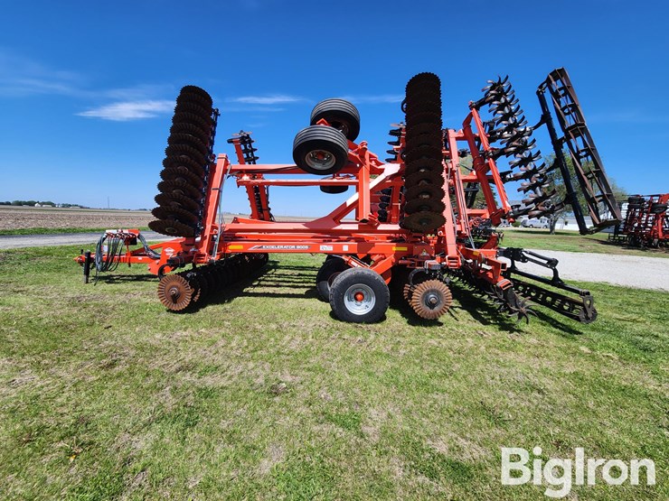 2018-kuhn-krause-excelerator-8005-30'-vertical-tillage-image-8
