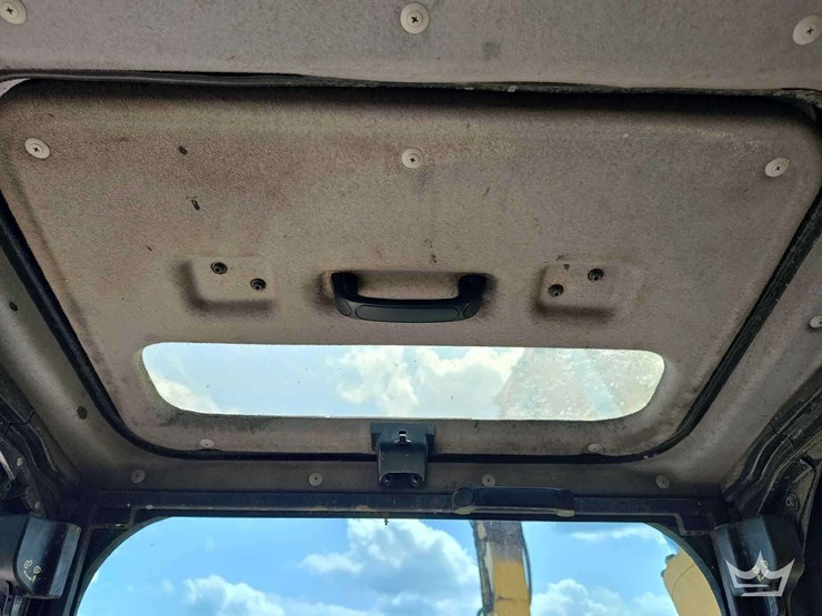 2016-komatsu-pc360-lc-11-image-43
