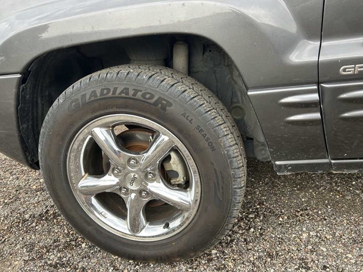 2002-jeep-grand-cherokee-image-10