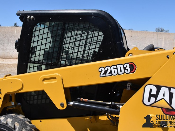 2025-caterpillar-226d3-image-13