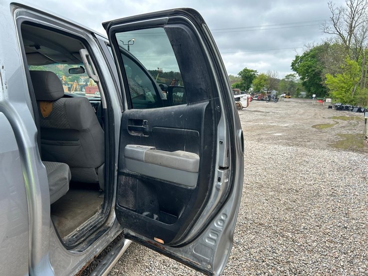 2007-toyota-tundra-image-14