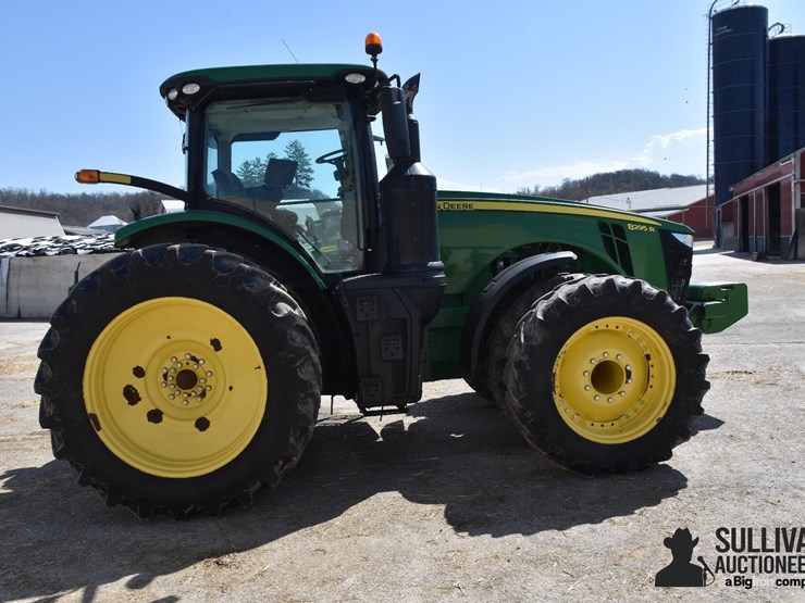 2018-john-deere-8295r-image-4