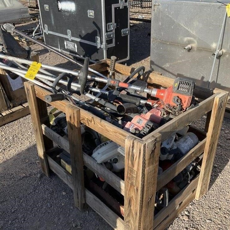 CRATE OF ASST LANDSCAPING EQUIPMENT