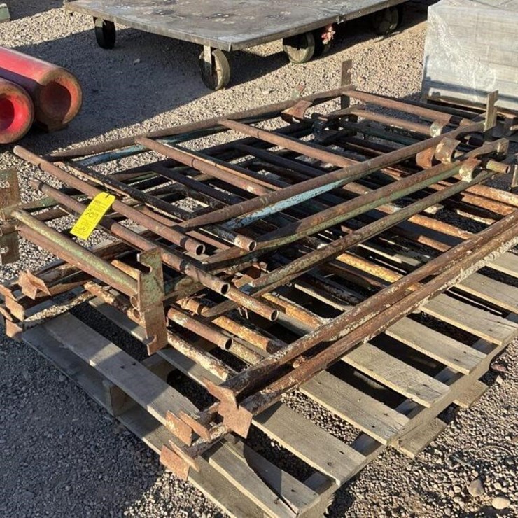 PALLET OF SCAFFOLDING
