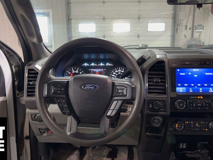 2020-ford-8-ft-image-16
