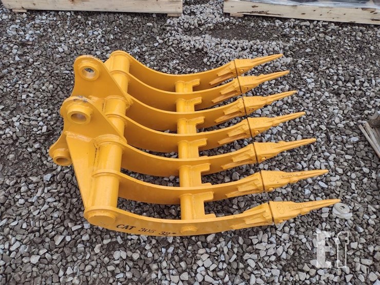 caterpillar-305-image-1