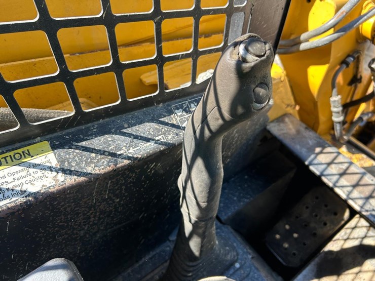 john-deere-270-image-22