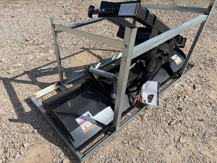 #511-•-unused-wolverine-84”-hydrualic-skid-steer-snow-blade-image-3