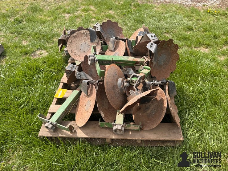 john-deere-12-image-14