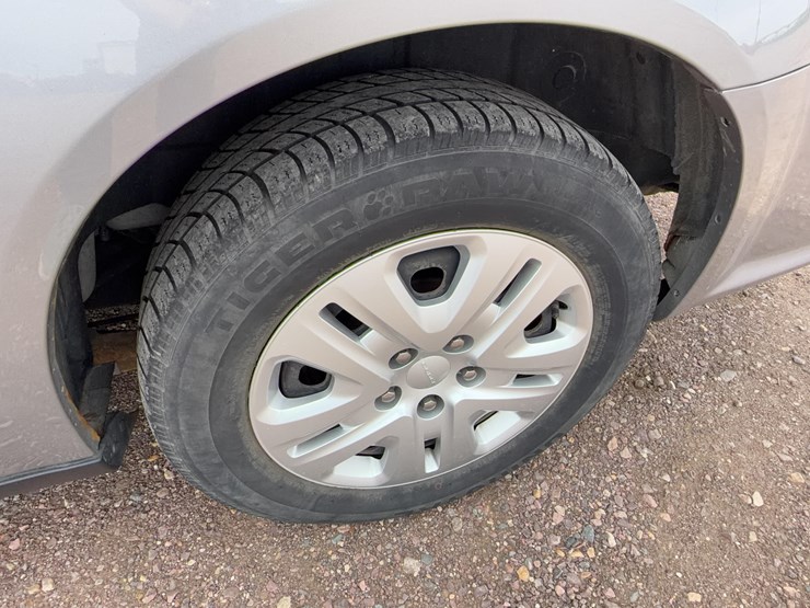 2015-dodge-grand-caravan-image-25