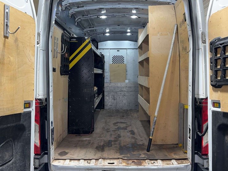 2018-ford-transit-image-11