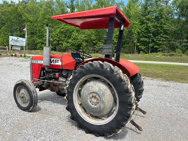 massey-ferguson-235-image-3