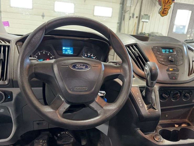 2019-ford-transit-image-15