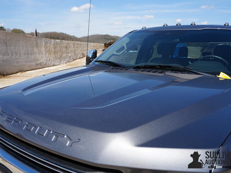 2021-ford-f250-xlt-image-12