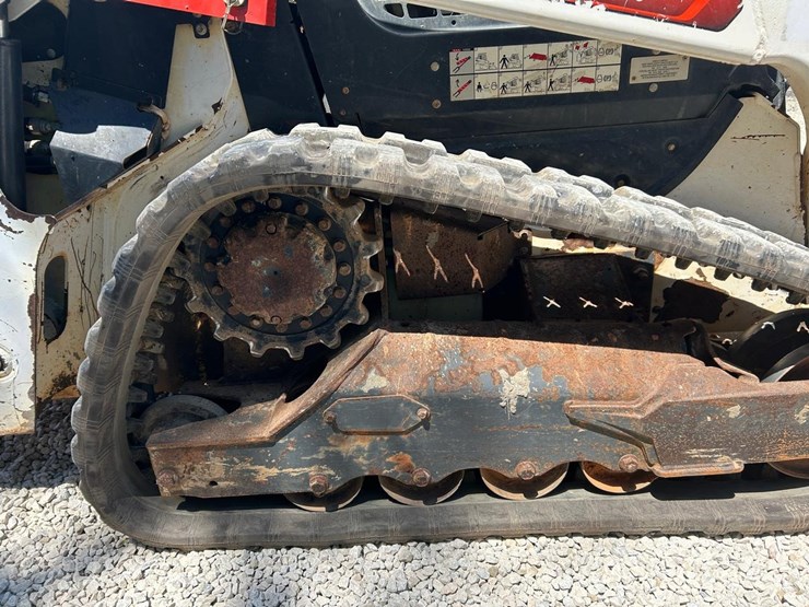 2021-bobcat-t62-image-14