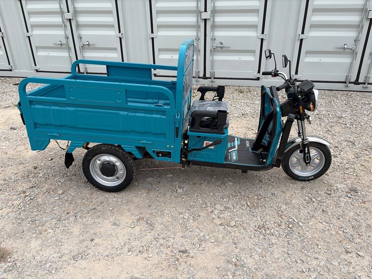 #306-•-unused-2026-iret13-electric-tricycle-image-1