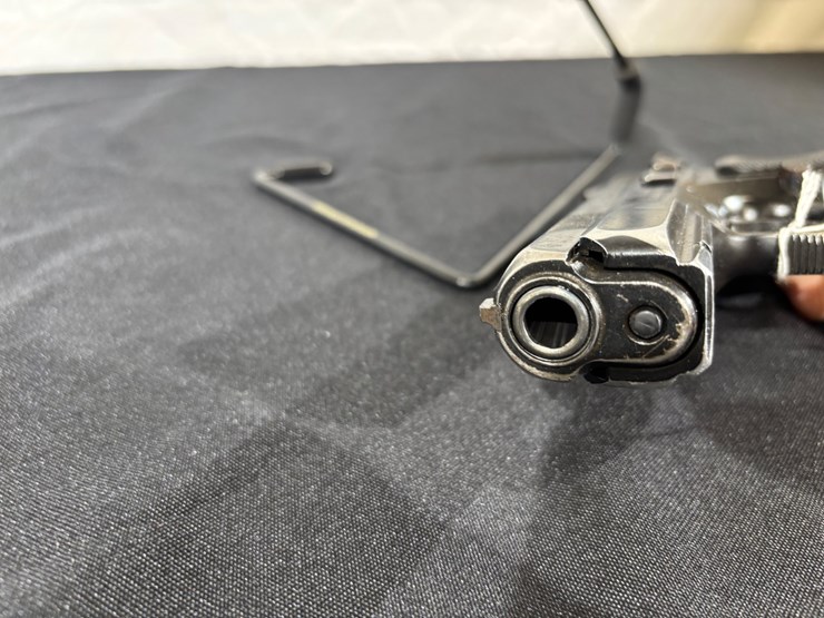#137-•-cz-75-d-compact-9mm-semi-automatic-pistol-image-11
