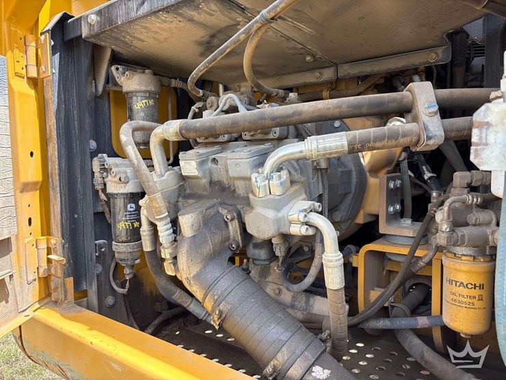 2019-deere-210g-image-18
