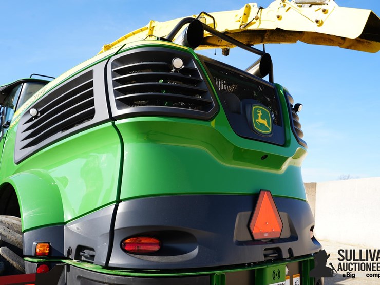 2020-john-deere-9900-image-11