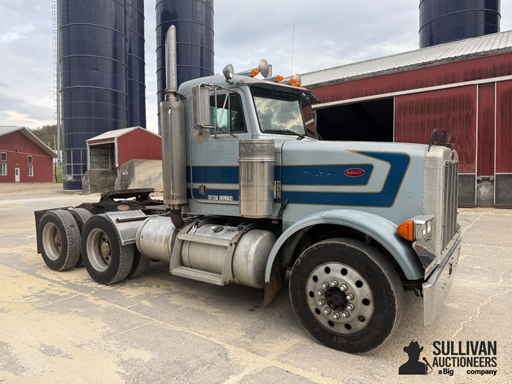 1998-peterbilt-378-image-3