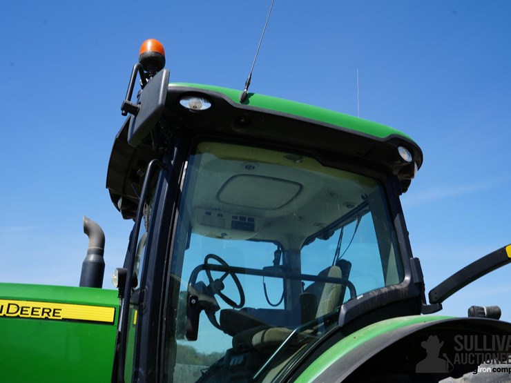 2012-john-deere-8310r-image-16