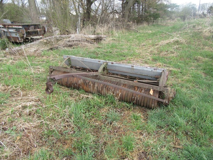 #9564-•-brillion-cultipacker-seeder-image-1