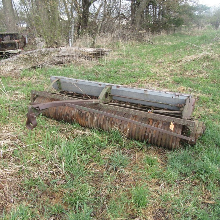 #9564 • Brillion Cultipacker Seeder