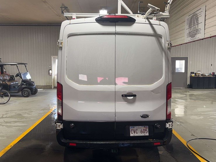 2019-ford-transit-image-4