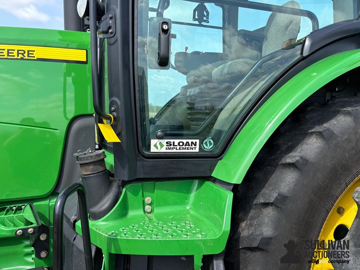 2010-john-deere-8225r-image-12
