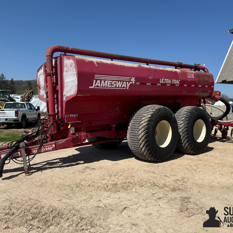 2010 JAMESWAY ULTRA TRAC 5700