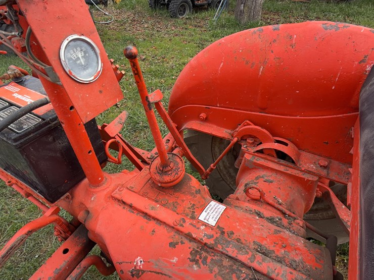 allis-chalmers-c-with-belly-mount-mower-image-15